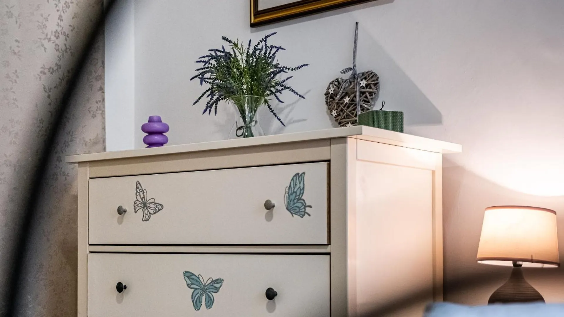 Aristocratic 2Bdrm Central Apartment Varna
