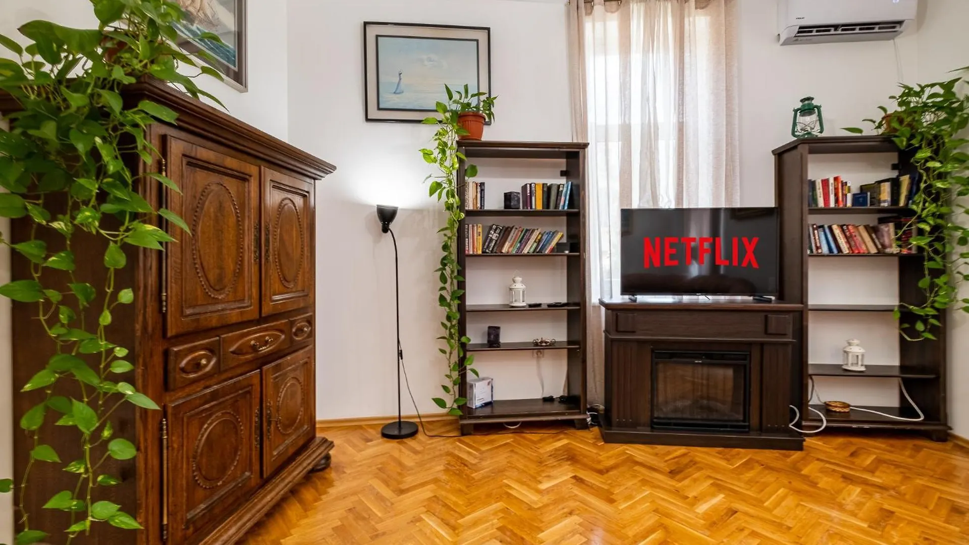 Aristocratic 2Bdrm Central Apartment Varna 0*,  Bulharsko